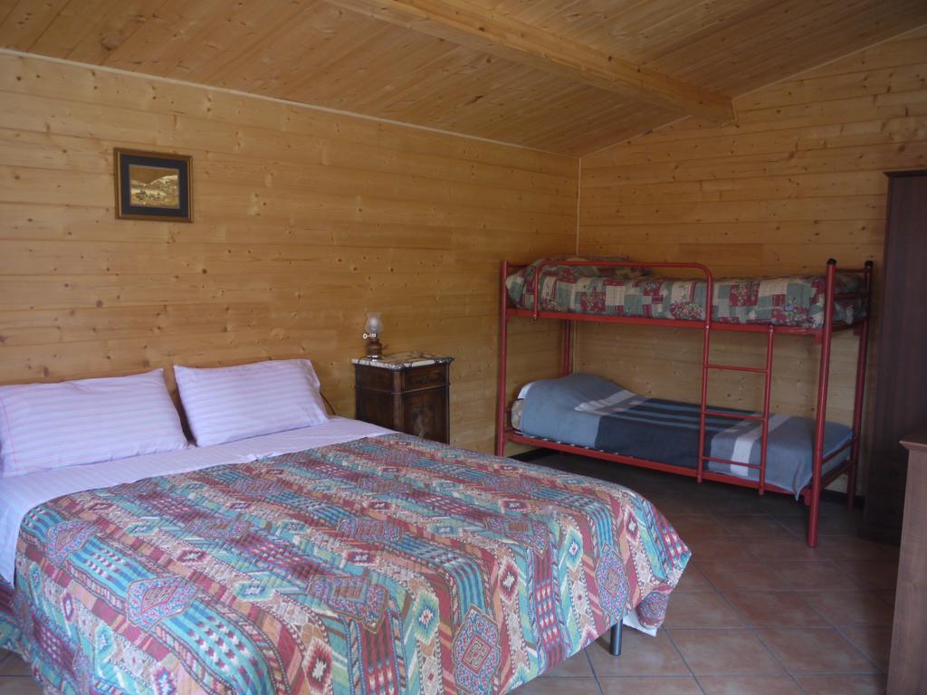 Su Trabi B&B Fluminimaggiore Værelse billede